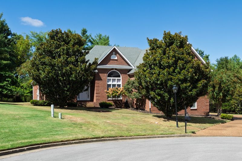 1409 Johns Meadows Cv, Hermitage, TN 37076