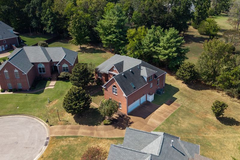 1409 Johns Meadows Cv, Hermitage, TN 37076