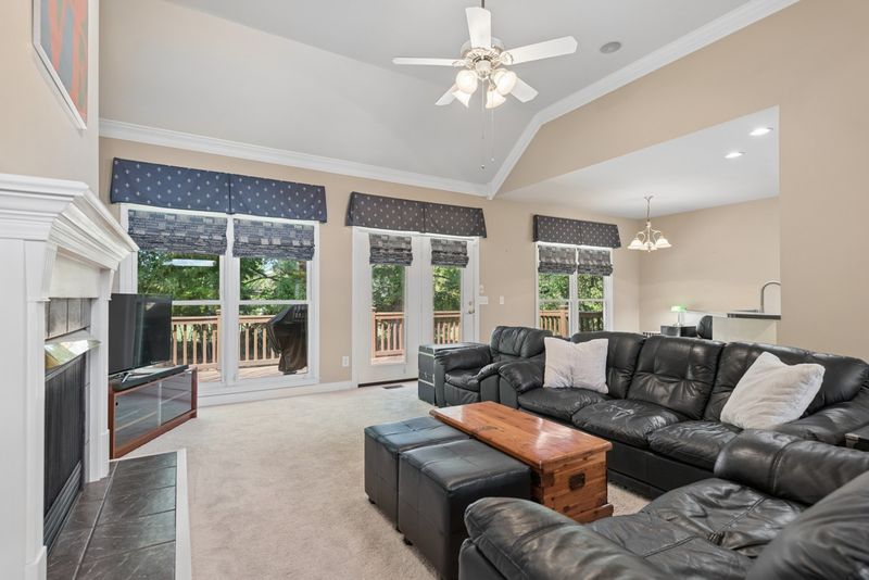 1409 Johns Meadows Cv, Hermitage, TN 37076