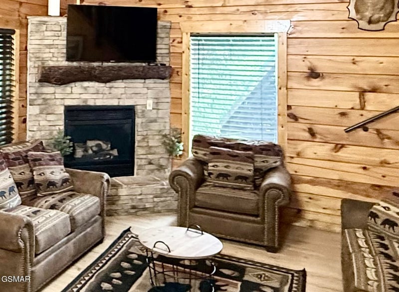 2251 Upper Middle Creek #L12, Sevierville, TN 37876