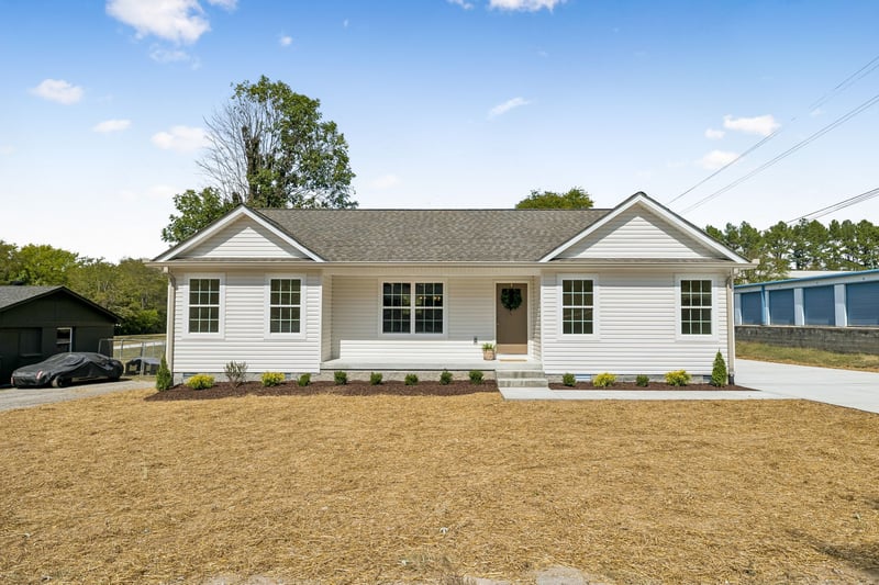 165 Main St E, Gordonsville, TN 38563