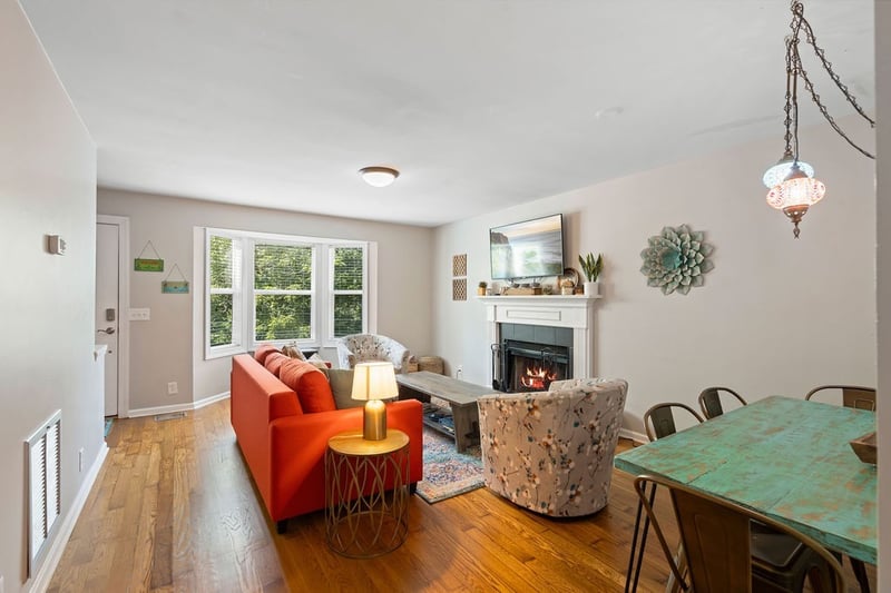 7774 Sawyer Brown Rd, Nashville, TN 37221