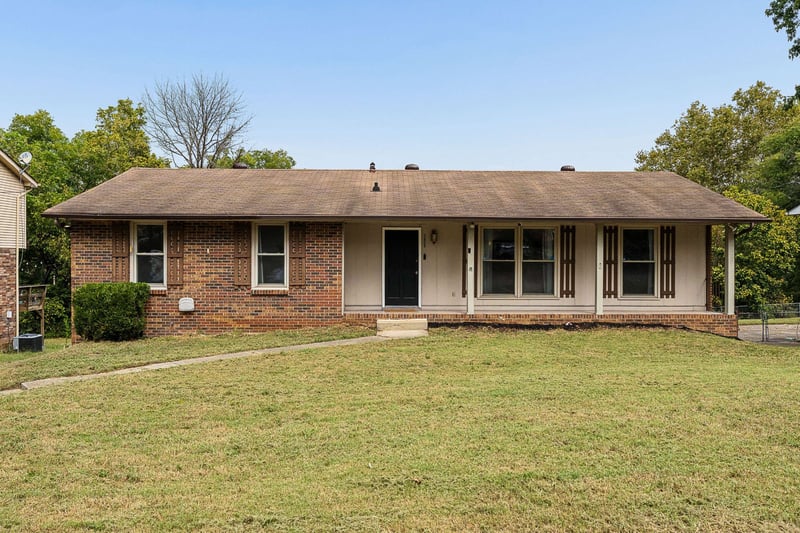 1245 N Graycroft Ave, Madison, TN 37115