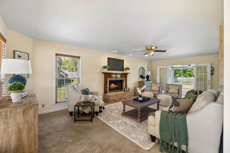 2120 Iroquois Ct, Thompsons Station, TN 37179