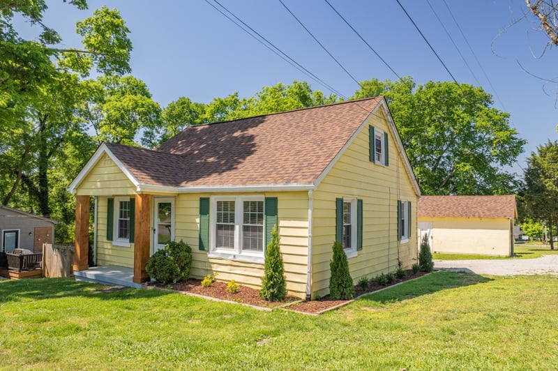 1119 Morningside Dr, Columbia, TN 38401