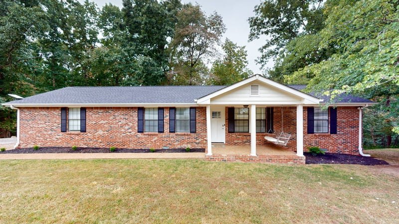 1304 Winding Way Dr, White House, TN 37188