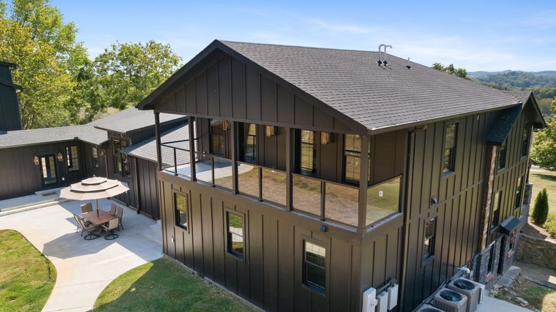 1554 Latimer Ln, Hendersonville, TN 37075