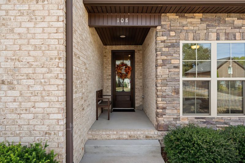 108 Montelena Dr, White House, TN 37188