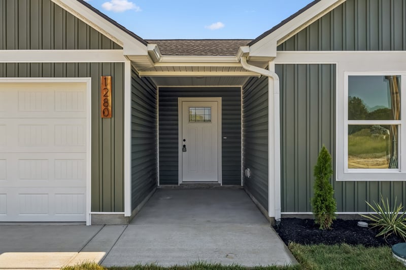 1280 Heflin St E, Cedar Hill, TN 37032