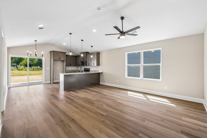 1270 Heflin St E, Cedar Hill, TN 37032