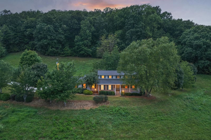 1578 Old Ringgold Rd, Rocky Face, GA 30740