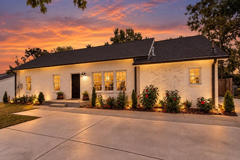 541 Harding Pl, Nashville, TN 37211