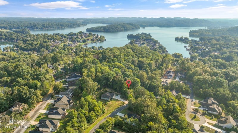 103 Oostagala Dr, Loudon, TN 37774