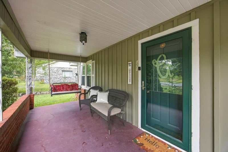 808 S Chattanooga St, La Fayette, GA 30728