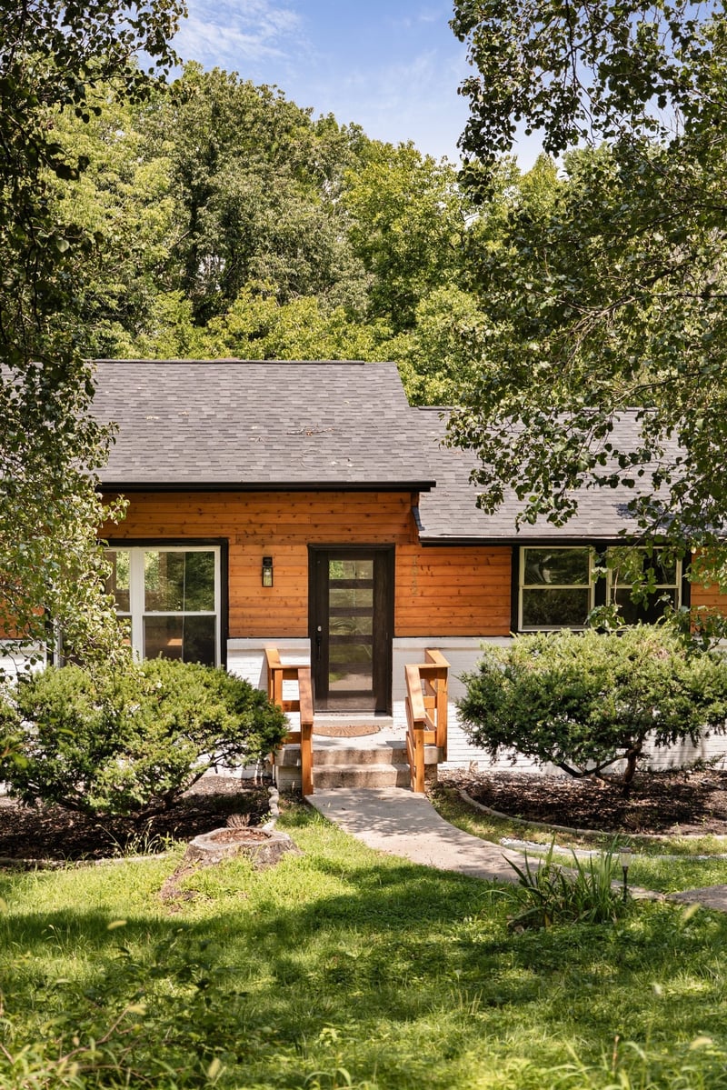 1012 Rodney Dr, Nashville, TN 37205