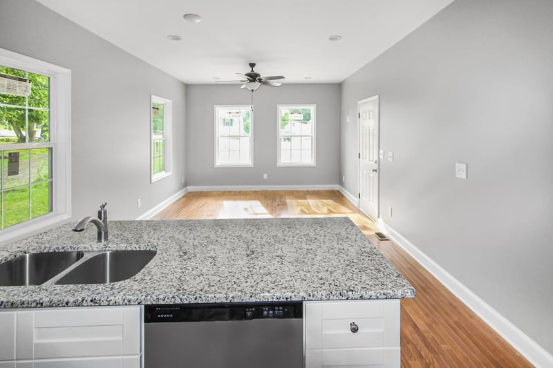 601 S Main St, Mount Pleasant, TN 38474