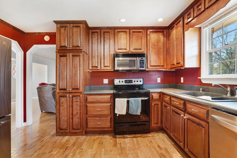 710 Washington Dr, Lebanon, TN 37087