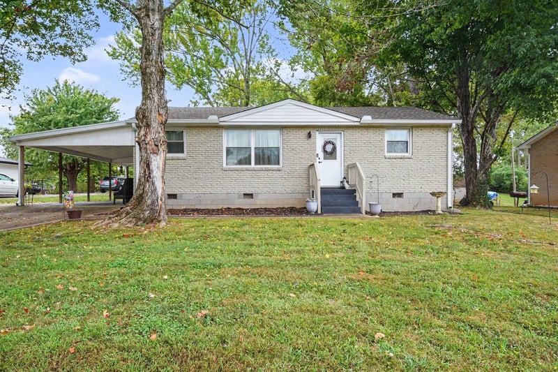 210 Alsup Dr, Springfield, TN 37172