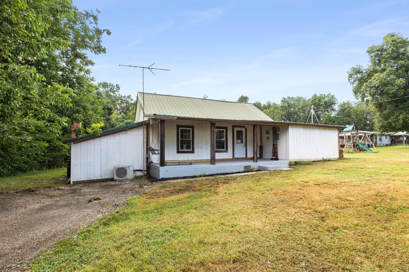 1998 Hog Jowl Rd, Chickamauga, GA 30707