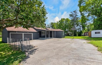 900 Vantrease Rd, Madison, TN 37115