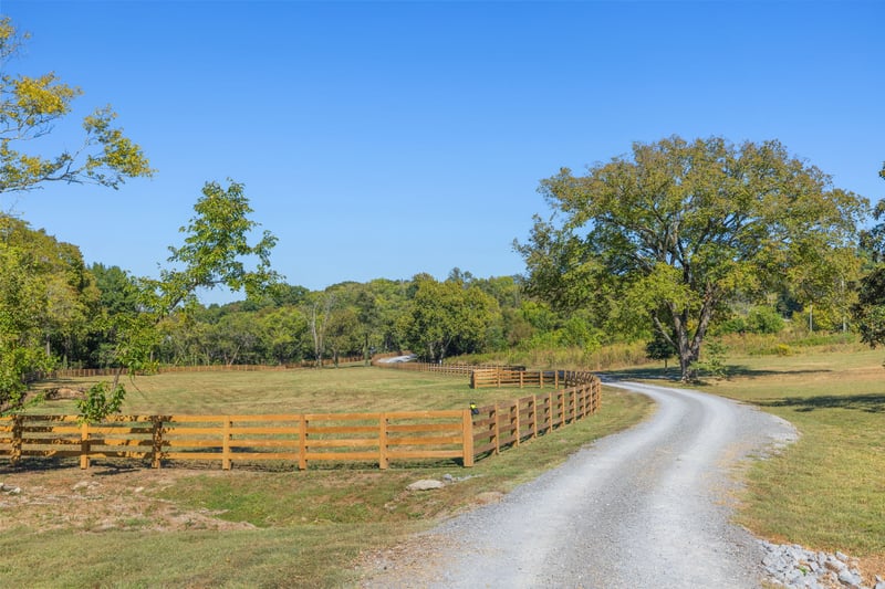 1944 Burke Hollow Rd, Nolensville, TN 37135