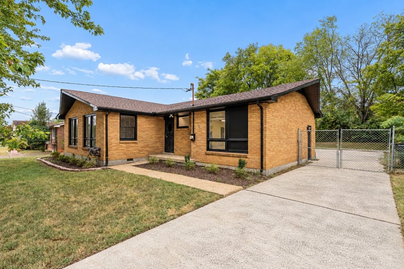 4029 Kings Cir, Nashville, TN 37218