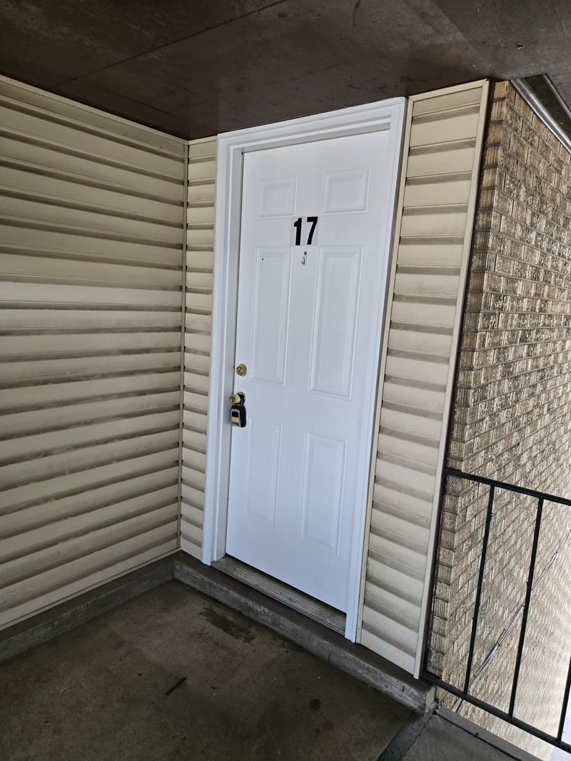 555 N Dupont Ave #A17, Madison, TN 37115
