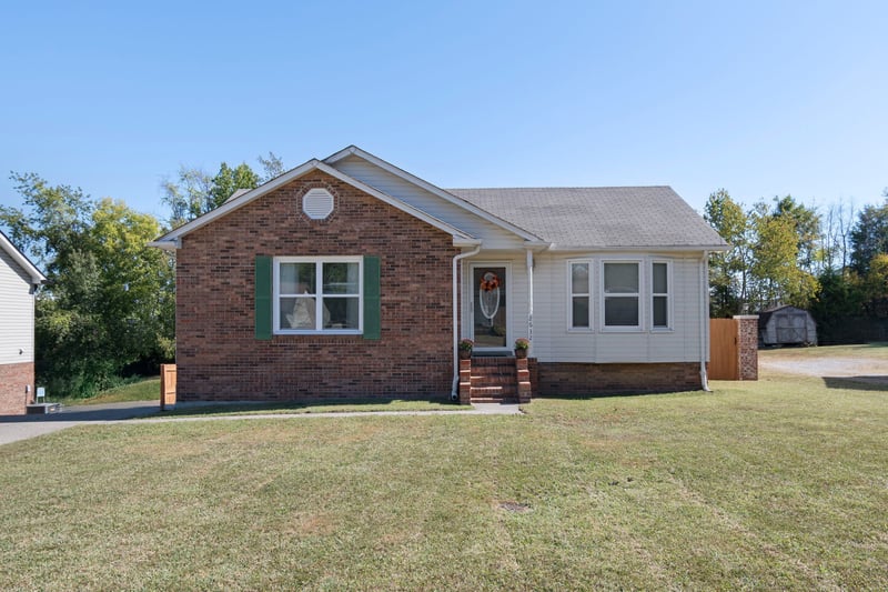 2632 Queen Anne Ct, Springfield, TN 37172