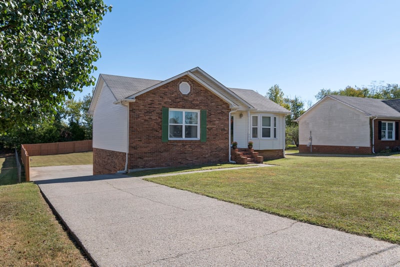 2632 Queen Anne Ct, Springfield, TN 37172
