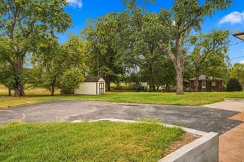 2469 Cabin Hill Rd, Nashville, TN 37214