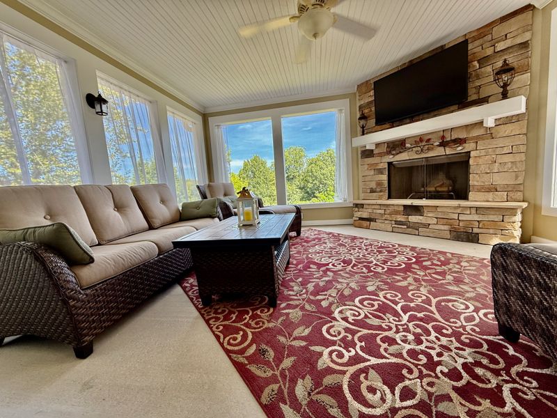 413 Valleyview Dr, Franklin, TN 37064