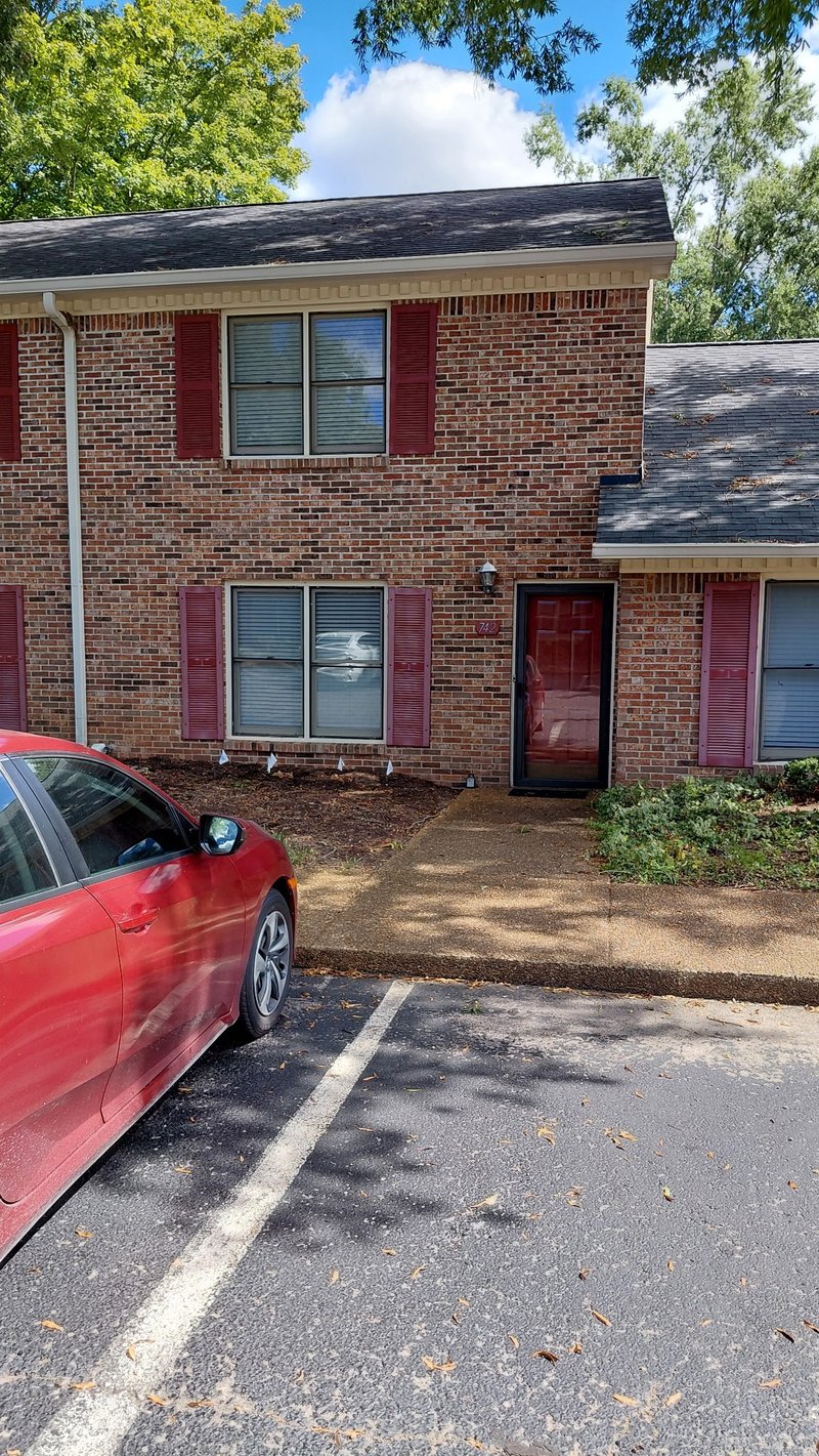 742 Kent Rd, Nashville, TN 37214