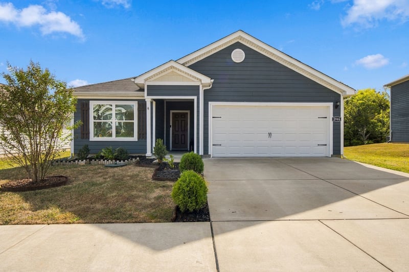 2946 Beeswax St, Columbia, TN 38401