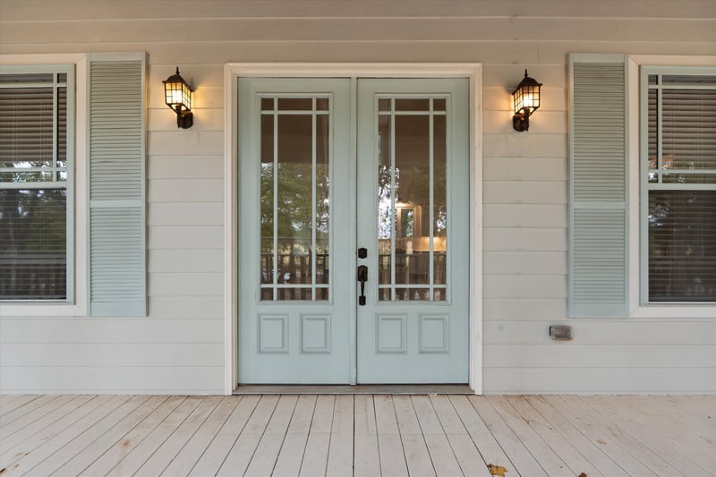 423 Eastside Rd, Burns, TN 37029