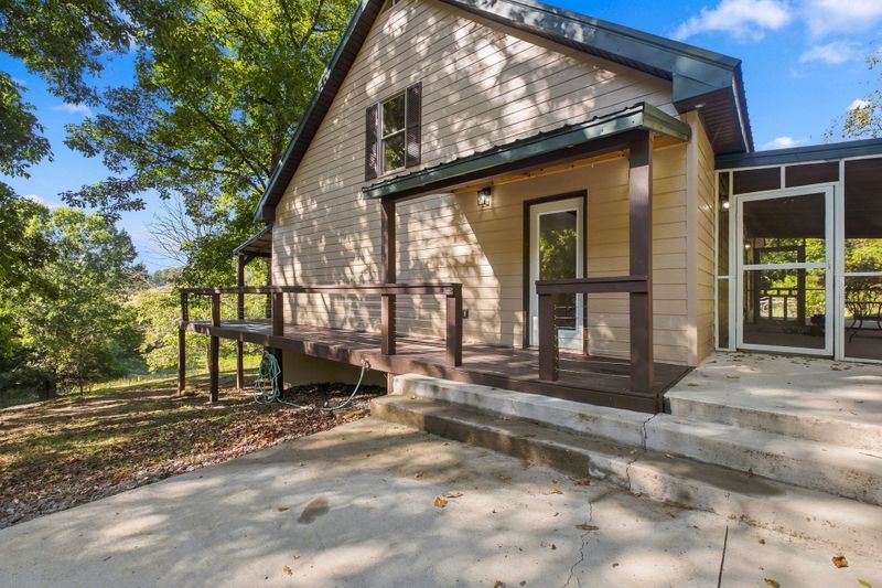 275 Harris Hollow Rd, Pleasant Shade, TN 37145
