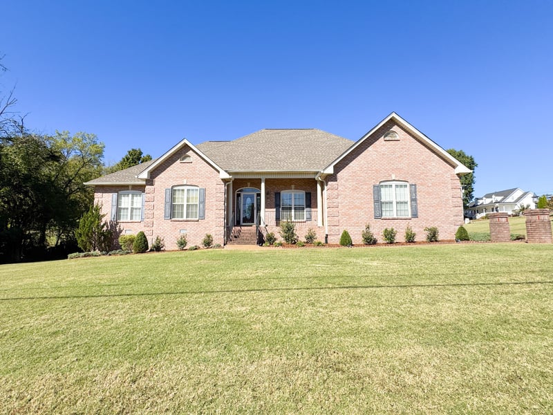 340 Woodlands Dr, Gallatin, TN 37066
