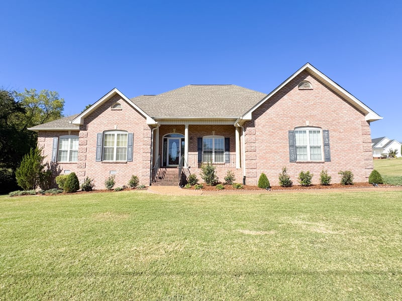 340 Woodlands Dr, Gallatin, TN 37066
