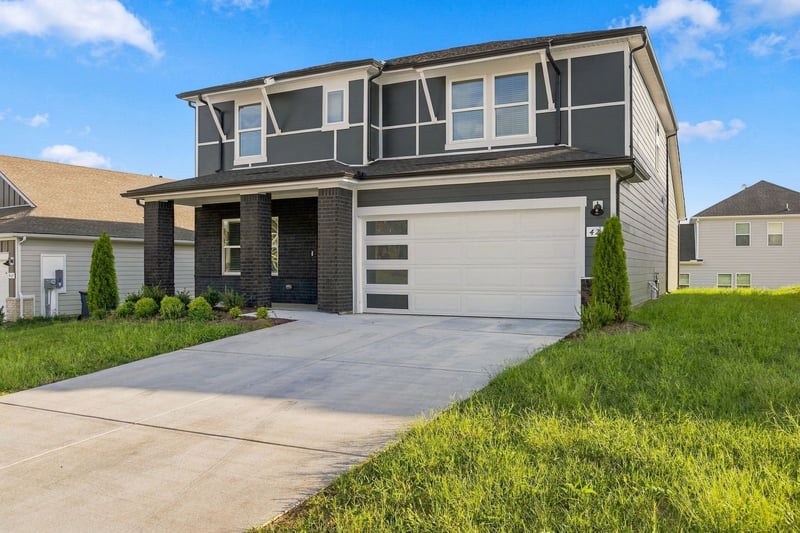 421 Long Dr, Smyrna, TN 37167