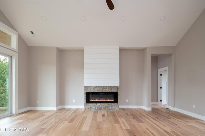 3270 Whittenburg Dr, Maryville, TN 37804
