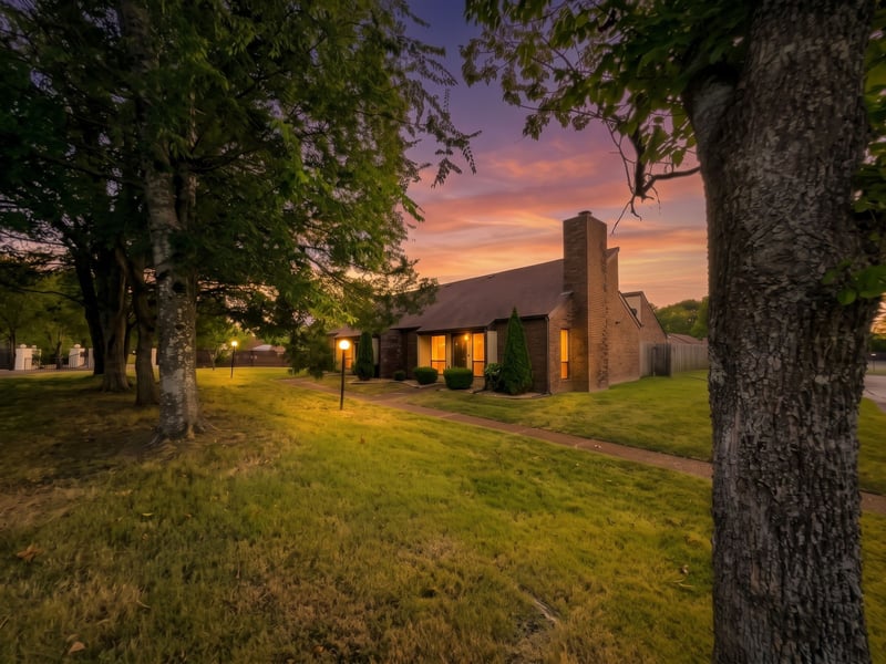 100 Castlewood Ln, Lebanon, TN 37087