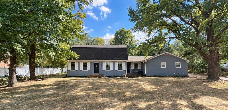 4059 Lake Pkwy, Hermitage, TN 37076