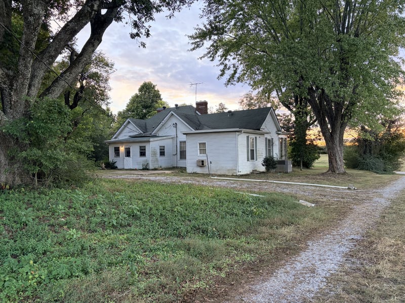 5303 Old Highway 431, Greenbrier, TN 37073