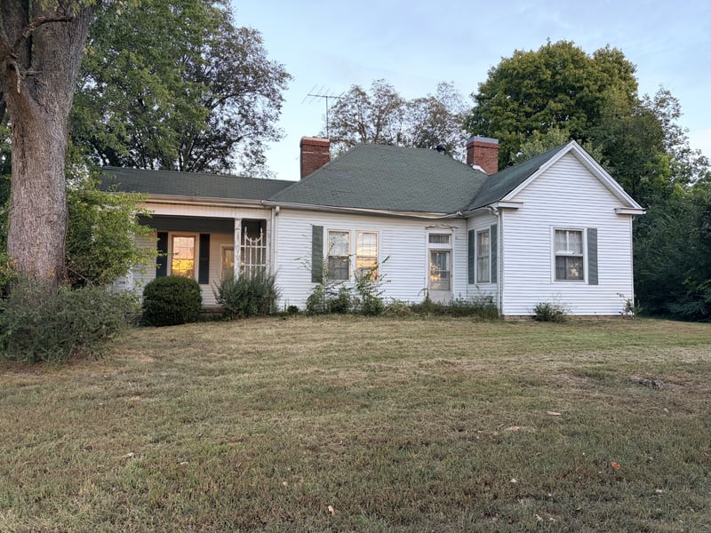 5303 Old Highway 431, Greenbrier, TN 37073