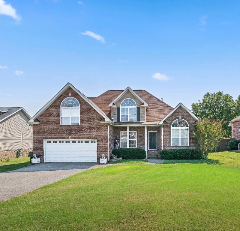 1295 Wentworth Dr, Gallatin, TN 37066