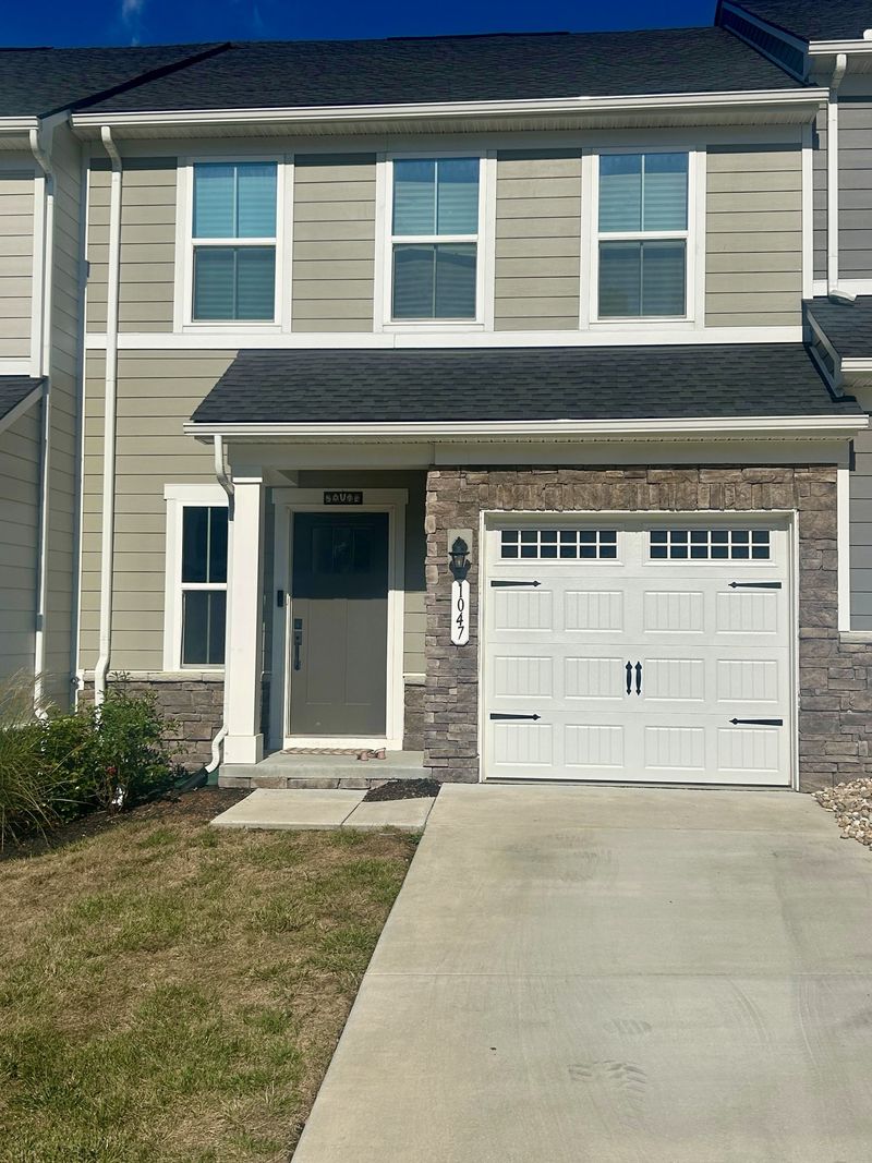 1047 Mountain View Dr, Thompsons Station, TN 37179