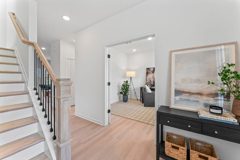 2562 Peaceful Valley Dr, Columbia, TN 38401