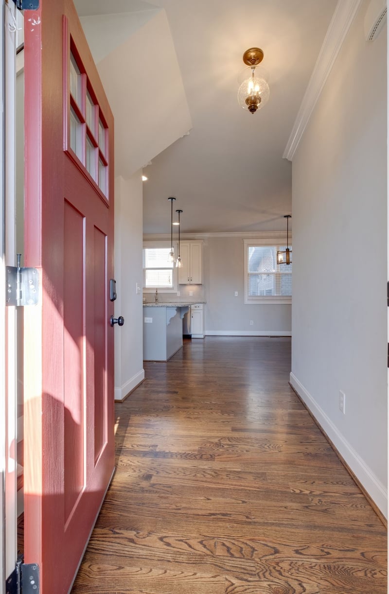 2738 Lakeland Dr, Nashville, TN 37214