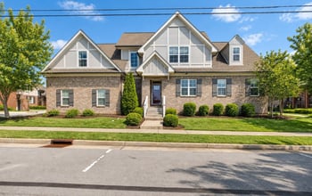 2738 Lakeland Dr, Nashville, TN 37214