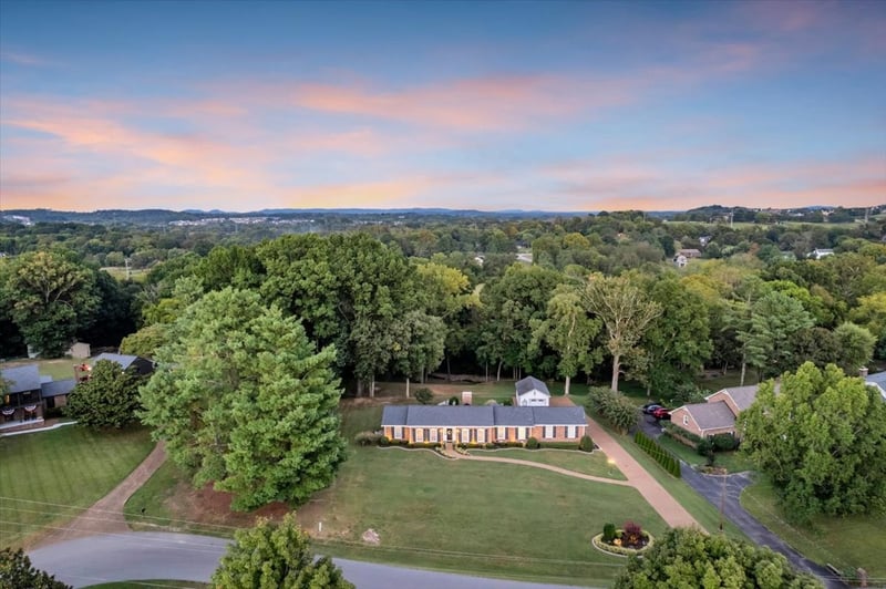 303 Ellington Dr, Franklin, TN 37064