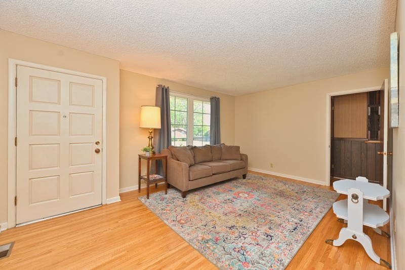 102 Paradise Dr, Hendersonville, TN 37075